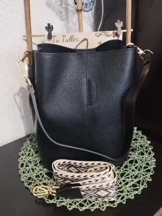 Bolso bombonera piel negra