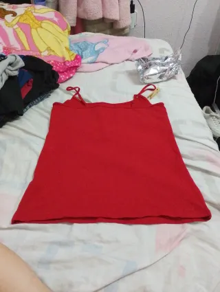 Camiseta de tirantes roja