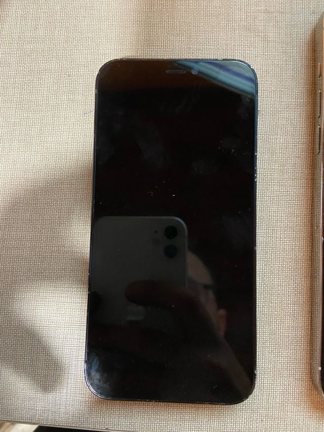 Pacchetto iPhone 14 Pro Max e 12 mini