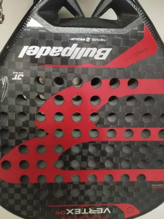 Pala Bullpadel Vertex 4