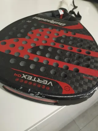 Pala Bullpadel Vertex 4