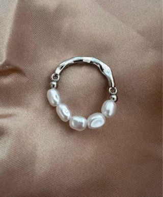 Anillo de perlas
