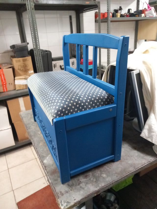Asiento baúl infantil azul