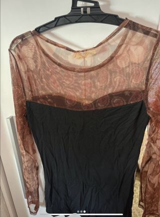Camiseta manga larga encaje floral