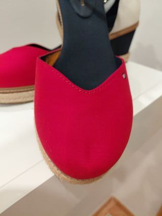 Sandalias "Tommy Hilfiger" Talla 38