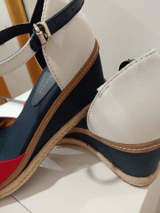 Sandalias "Tommy Hilfiger" Talla 38