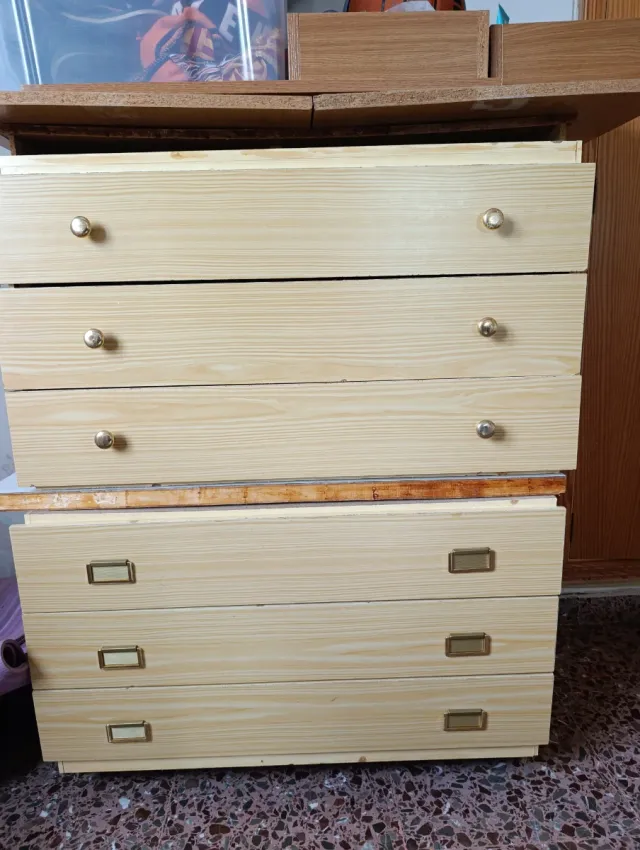 Cajoneras de madera y metal