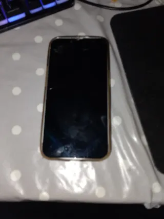 iPhone 14 per pezzi di ricambio