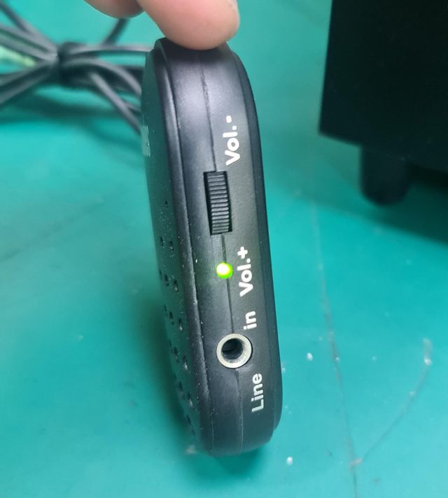 Altavoces Hercules 2.1 8W