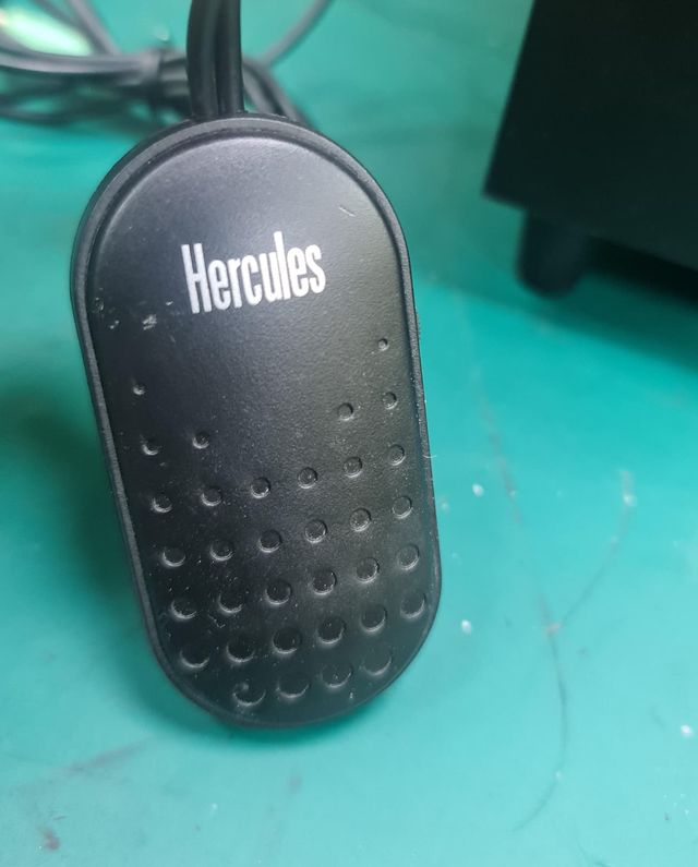 Altavoces Hercules 2.1 8W