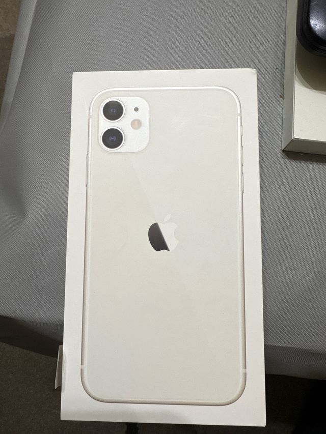 Caja iPhone 11 Blanca
