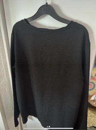 Camiseta negra manga larga