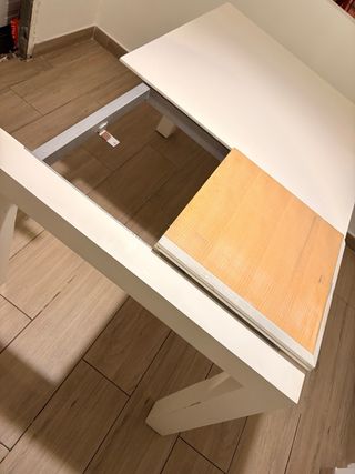 Mesa extensible de comedor de madera ,color blanco