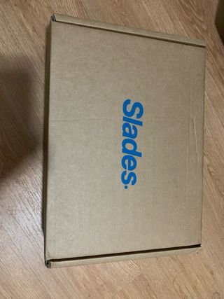 Zapatillas Slades T36 con patines removibles.