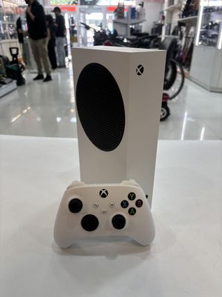CONSOLA MICROSOFT XBOX SERIES S + MANDO Y CABLES