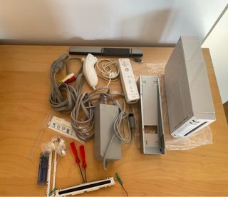 Nintendo Wii Falta terminar de cambiar la carcasa