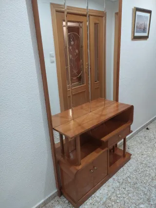Mueble recibidor madera con espejo