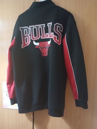 Chaqueta NBA Chicago Bulls Negra y Roja talla 13 -