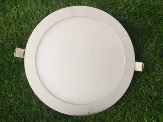 Plafón LED empotrable redondo blanco