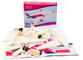 Modellino Wizzair stile Lego 55 pezzi
