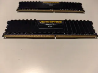 Corsair Vengeance LPX DDR4 2x8 GB