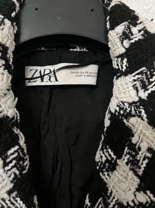 Elegante Abrigo cuadros blanco y negro Zara XS