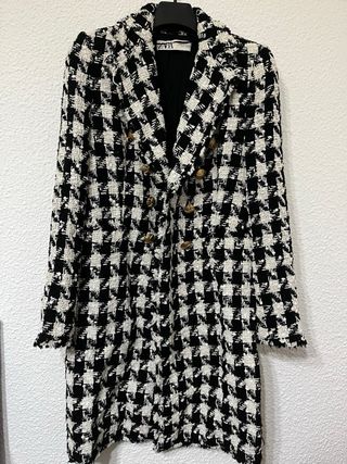 Elegante Abrigo cuadros blanco y negro Zara XS