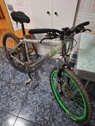 Bici Specialized Hard Rock PRO Talla L alta gama