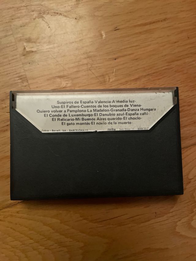 Cinta María Jesús y su acordeón - Doble Duración