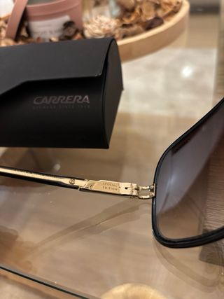 Gafas de sol Carrera edición especial muy poco uso