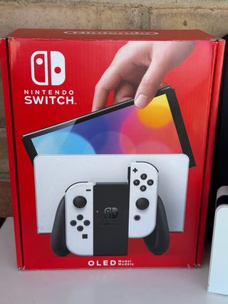 Nintendo Switch OLED bianco