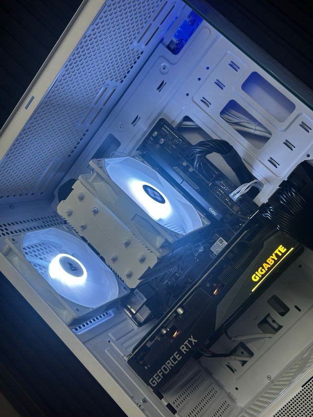 Gioco per PC RTX 3070 +RY 5 3600 +16 GB RAM +512 G NMVE