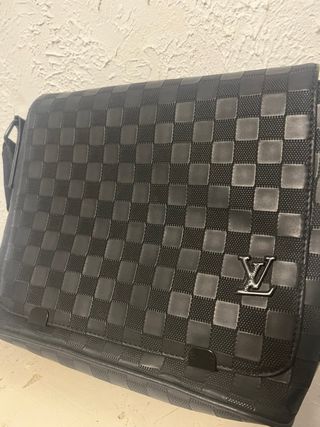 Bandolera Louis Vuitton Negra