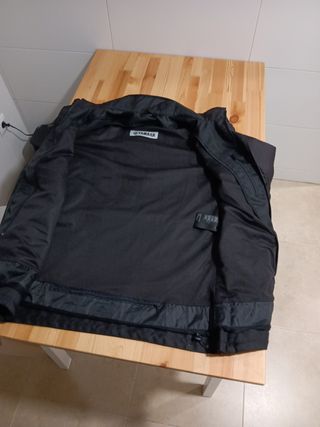 CHAQUETA MOTO Y VESTIR YAMAHA CON CAPUCHA T. M