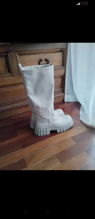 Botas altas Zara beige