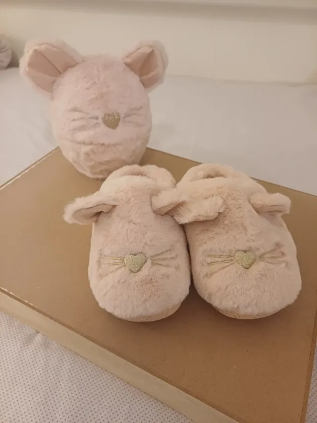 Zapatillas niña gatito + joyero gatito
