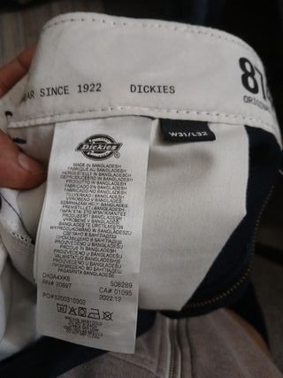 Pantalón Dickies azul marino corte recto 874