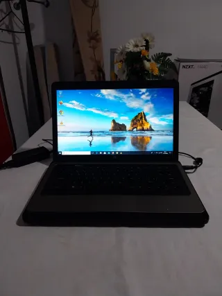 Portátil HP i3