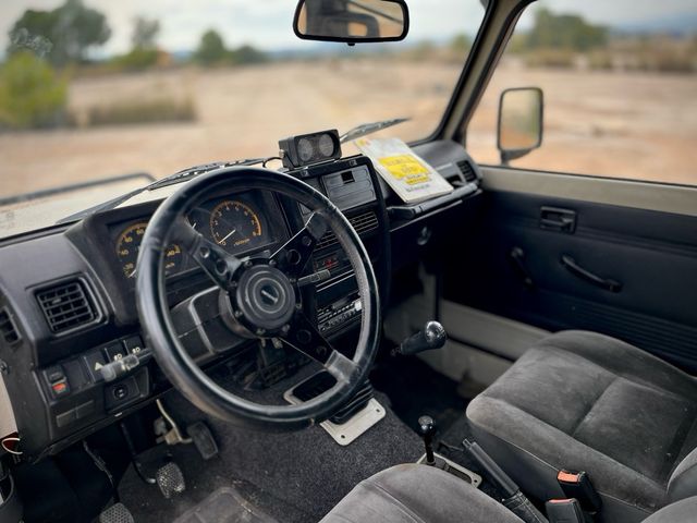 Suzuki Samurai 1990