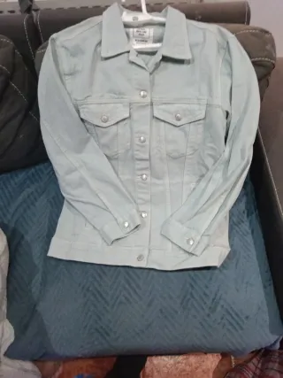 Chaqueta vaquera Pull&Bear verde T.XS