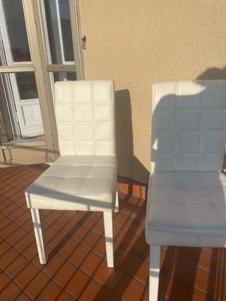 Coppia sedie imbottite bianche
