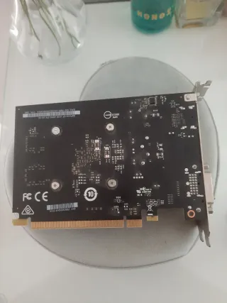 Tarjeta Gráfica MSI Nvidia Geforce GT1030 2GB