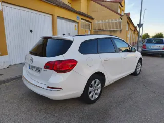 Opel Astra 2015