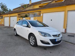 Opel Astra 2015