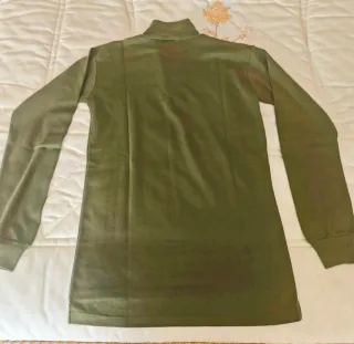 Camiseta militar con cremallera