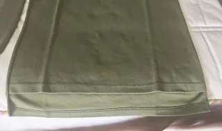 Camiseta militar con cremallera