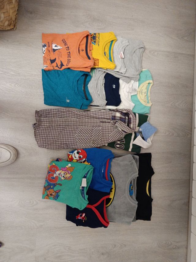 Lote Ropa Niño variada 4-5 años