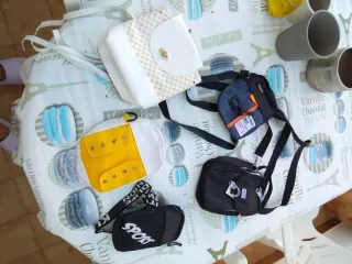 Lote 5 bolsos y mochilas pequeños