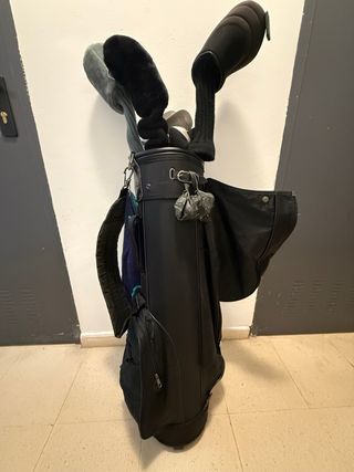 Bolsa de golf y set de palos