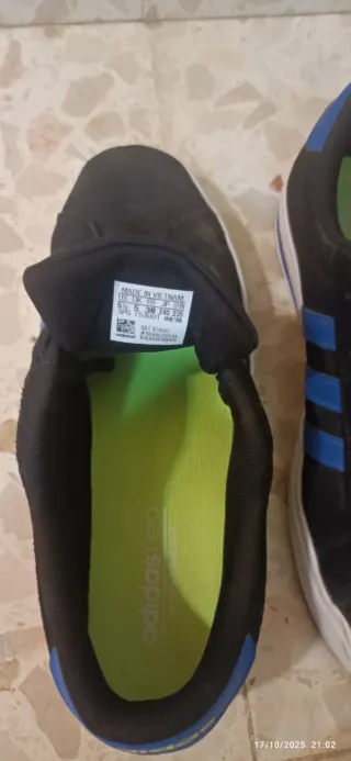 Zapatillas Adidas Negras y Azules